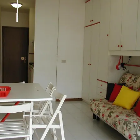 Solarium Immobiliare Friuli 比比翁